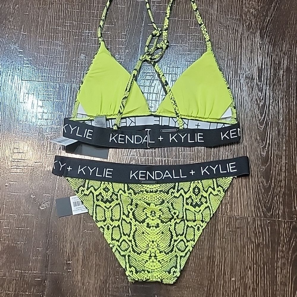 Kendall & Klyie Snake Banded 2-piece Bikini Set - Picture 6 of 16